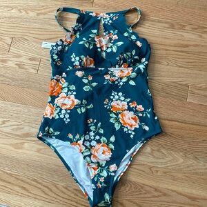 CupShe NWT halter one-piece swimsuit - Size Large